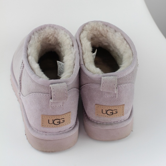 UGG Classic Ultra Mini - US 8 (Pale Smoke) - Picture 5 of 11